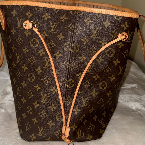 Louis Vuitton Monogram Neverfull GM - Picture 9 of 13